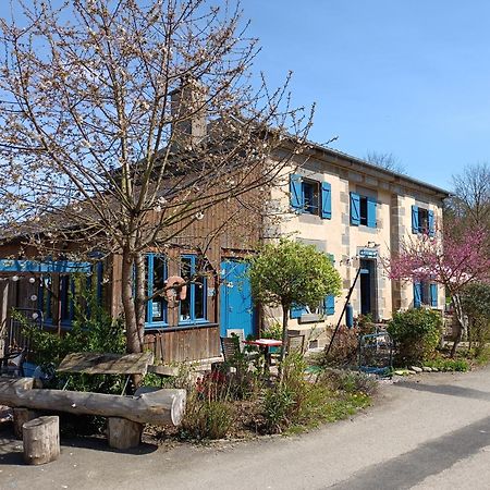 Ille Flottante, Maison Eclusiere Et Hebergements Insolites Sur Le Canal Hede-Bazouges Экстерьер фото
