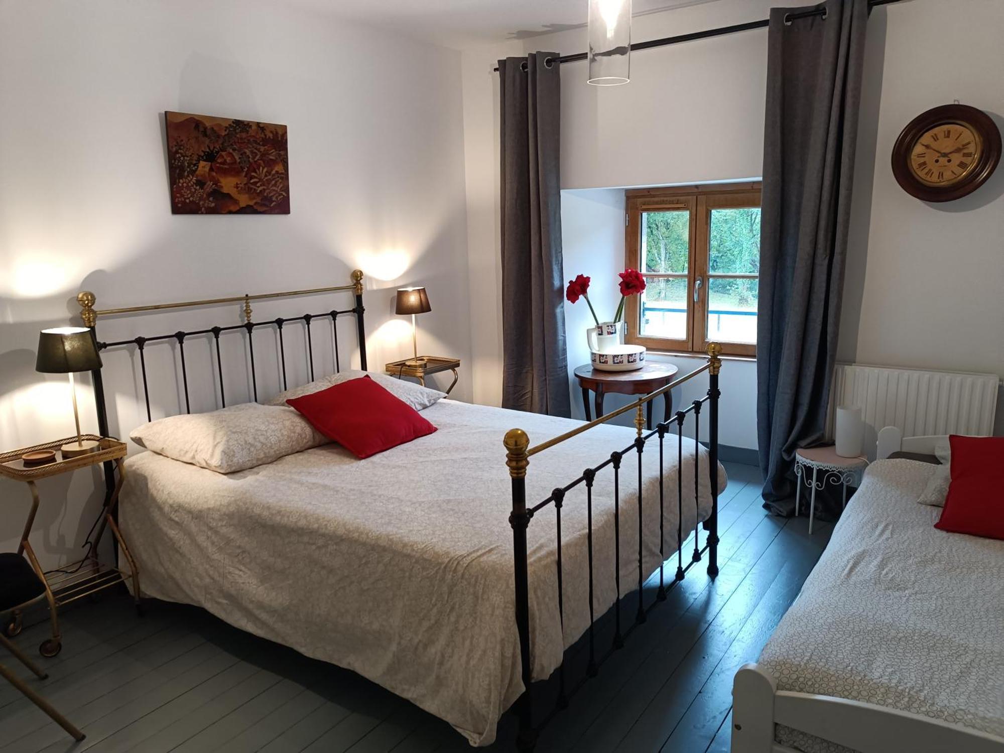 Ille Flottante, Maison Eclusiere Et Hebergements Insolites Sur Le Canal Hede-Bazouges Экстерьер фото