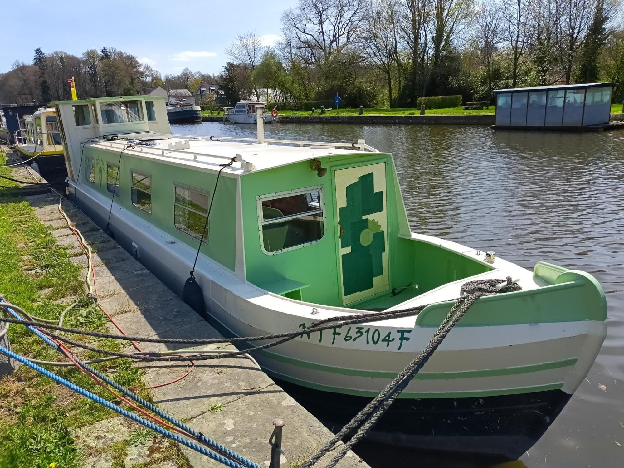 Ille Flottante, Maison Eclusiere Et Hebergements Insolites Sur Le Canal Hede-Bazouges Экстерьер фото