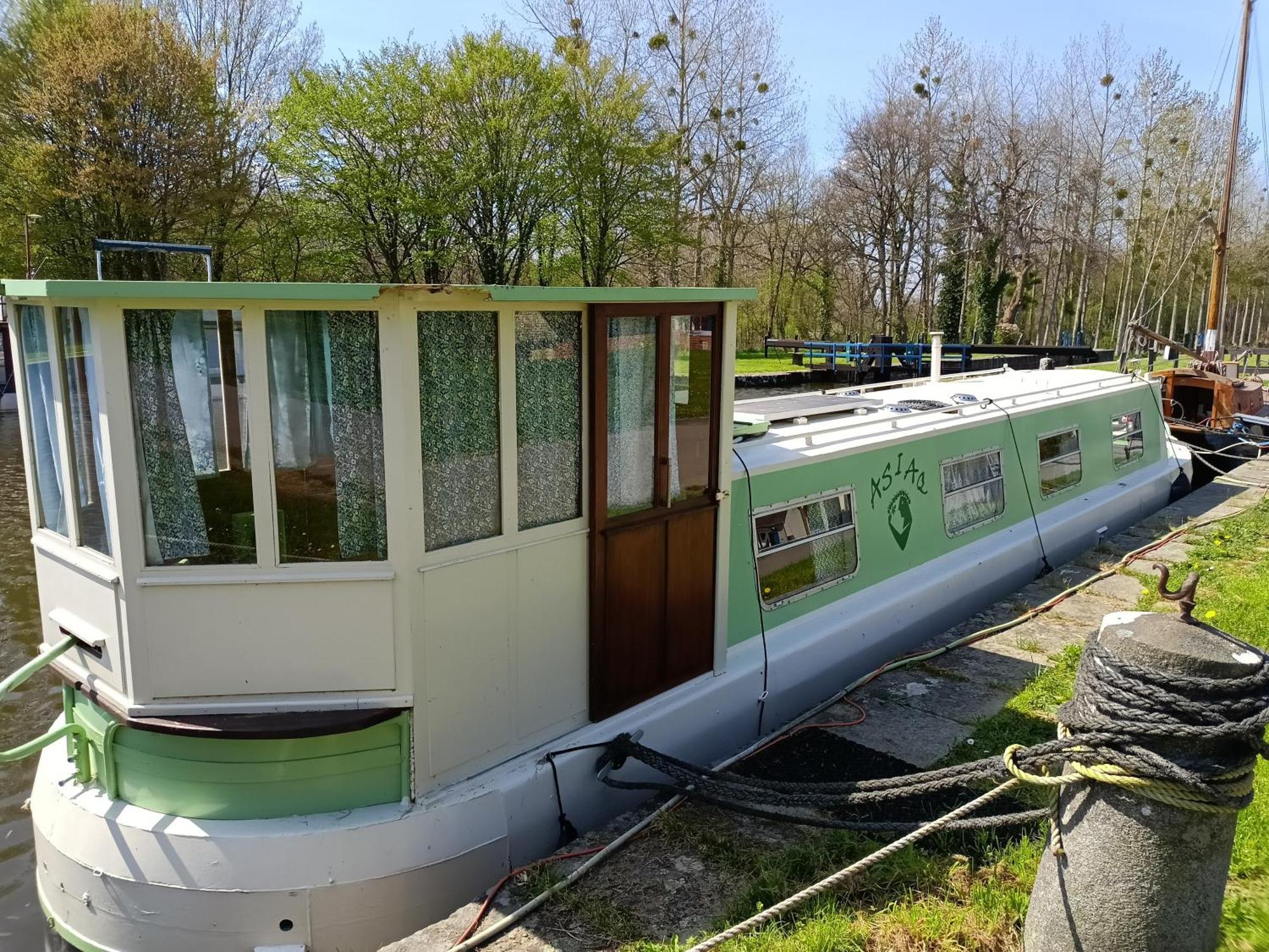 Ille Flottante, Maison Eclusiere Et Hebergements Insolites Sur Le Canal Hede-Bazouges Экстерьер фото